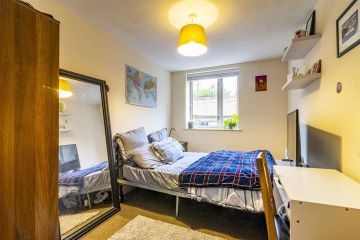 Ropewalk Court